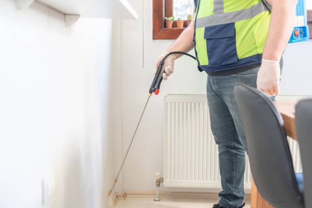 Best Commercial Pest Control Services  in Atkins, IA